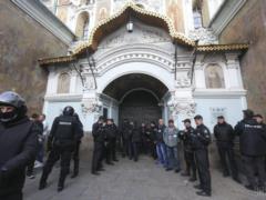 The police confirmed the detention near the Lavra about 100 people