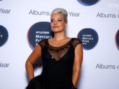  Shameless  Lily Allen in a transparent top without a bra stunned fans