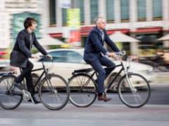 To work by bike