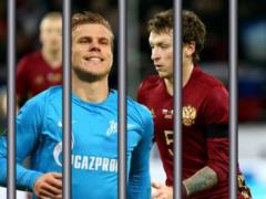 Вижити в СІЗО: Кокорін і Мамаєву дали цінні поради