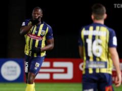 Lightning runner Bolt wanted 2 million dollars from a club from Australia