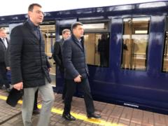 Гройсман проехал скоростным экспрессом из Киева в аэропорт  Борисполь 