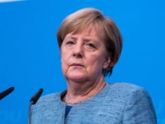 Euro falls because of Merkel