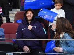 La Liga can name the trophy to the best player of the season in honor of Messi
