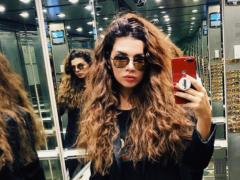 «Вы перепутали»: Анна Седокова ответила на вопрос об отношениях с 24-летним хоккеистом