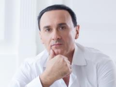 Известный украинский певец в третий раз стал папой