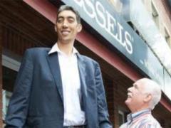 Scientists: short men are more evil and aggressive than tall