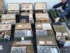 Под Луганском в кинотеатре нашли схрон боеприпасов