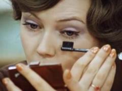 Beauty and economy: the tricks of Soviet women