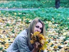 Tender Olga Sumskaya showed  autumn portraits without filters 