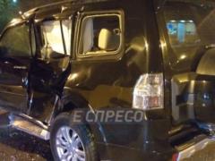 In Kiev, the SUV crashed into a bus