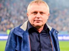 Суркис: Нужно найти нападающего, который будет выходить и забивать