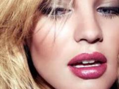 When began to be valued plump lips in women