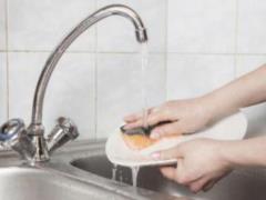 Safe and eco-friendly alternatives to household chemicals