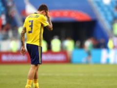 Lindelef retired for several weeks due to injury