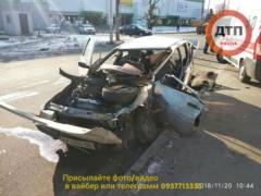 В Киеве произошло серьезное ДТП с пострадавшими