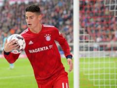 Juventus plans to negotiate a transfer with three of his clients at once
