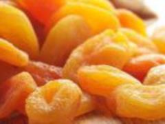 3 fruits for the night will restore the spine and add strength