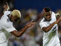 French dub, gladiator mask and raised \ t-shirt: the brightest head celebrations and what they mean