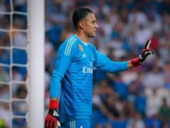 Kaylor Navas trains in the general group