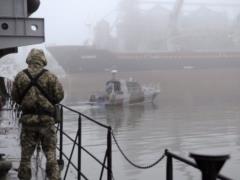 Украина будет просить закрыть Босфор для российских кораблей