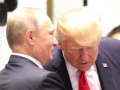 Путин не стал приветствовать Трампа на саммите
