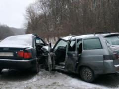 В ДТП на Харьковщине пострадали 5 человек