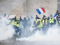 Матч Чемпионата Франции перенесен из-за массовых протестов в Париже