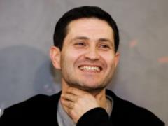 Режиссер Ахтем Сеитаблаев празднует день рождения на съемочной площадке, где экранизирует пьесу Сенцова