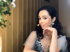 Екатерина Кухар показала, в каком платье будет праздновать Новый год, чтобы  сорвать джекпот 