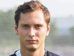 ФК Львов разорвал контракт с форвардом Петровым