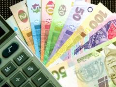 Гривна стремительно укрепляется