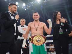 Украинец Беринчик беспощадно избил соперника и завоевал чемпионский пояс