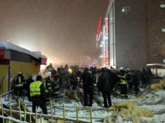В Харькове проломилась крыша торгового павильона, есть пострадавшие