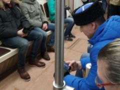 В минском метро избили пророссийского   казака  