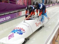 Российских бобслеистов лишили наград из-за допинга
