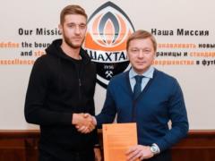 Шахтер объявил о подписании Бондаренко