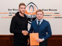  Шахтер  подписал долгосрочный контракт с защитником  Александрии 