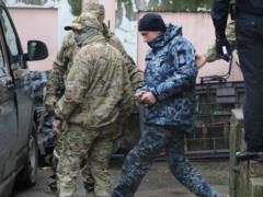 Трех раненых украинских моряков перевели из больницы в СИЗО