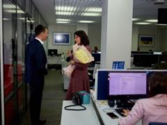 Алла Мазур получила букет белых роз от незнакомца