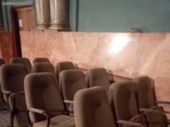 В Одесском ТЮЗе заменят кресла в зале