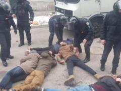 В полиции извинились за слова  Ложись, Бандера  во время задержания активистов в Киеве