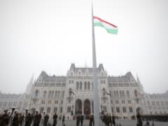 Венгрия избавится от украинских нахлебников