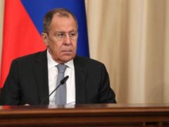 Лавров отказался танцевать с генсеком НАТО