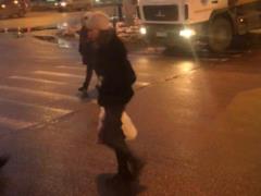 ДТП в Харькове: Водитель и пассажир ВАЗа отправлены в больницу