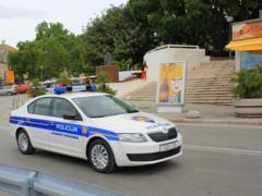 Женщина 18 лет прятала тело сестры в морозильной камере
