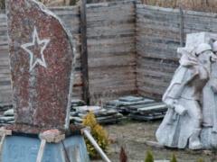 Демонтированные в Польше памятники советским солдатам пристроят в Беларуси