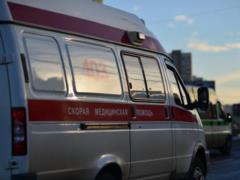 В Краснодаре джип протаранил скорую: реанимобиль опрокинулся