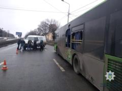 В Харькове  Газель  врезалась в пассажирский автобус