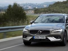 Volvo Cars установит на всех своих машинах ограничение скорости в 180 км/ч